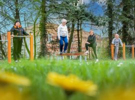 Senior w ruchu – energia, zdrowie i lepsze samopoczucie!